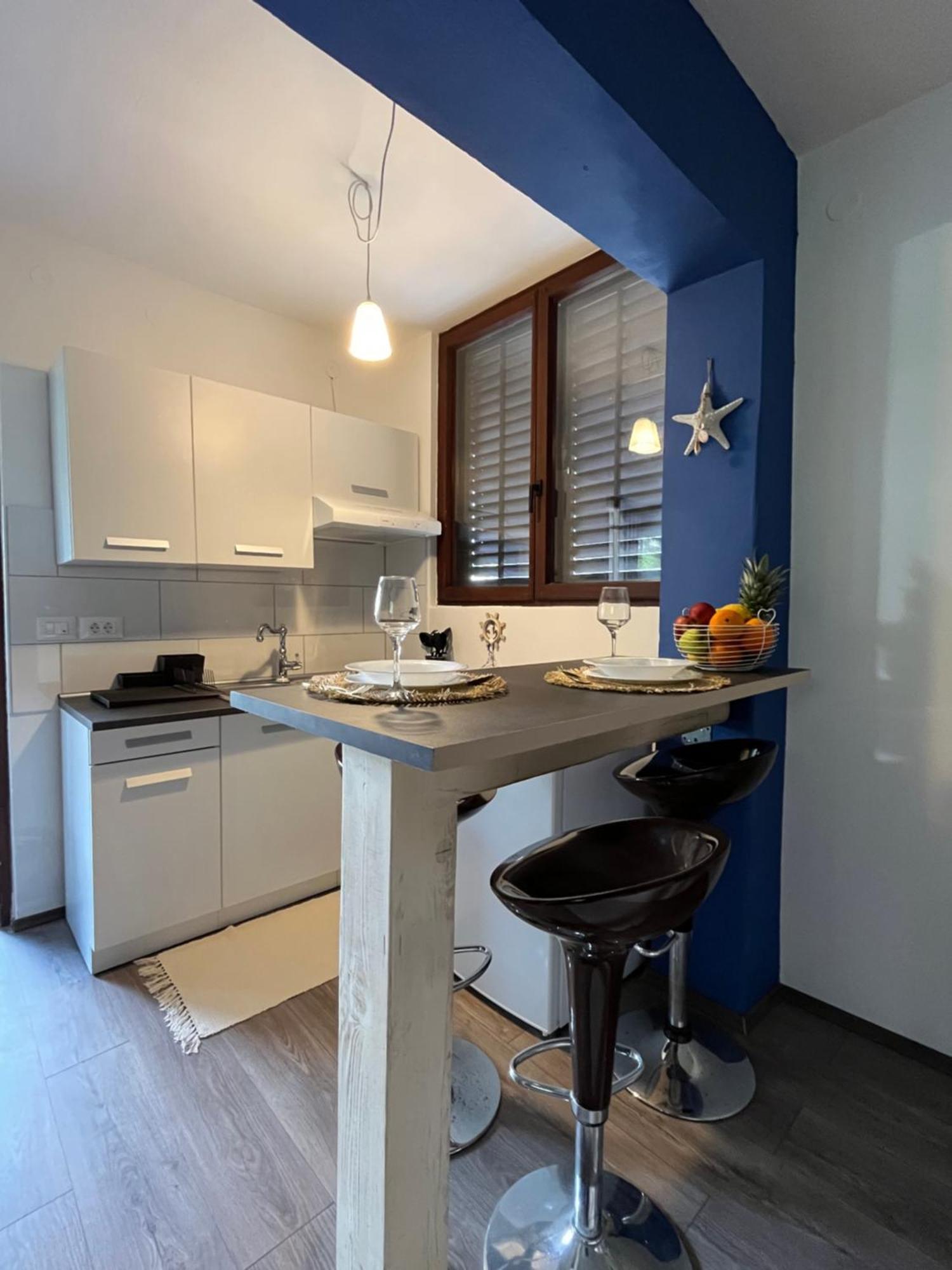 Seashell Apartment Vrsar Extérieur photo
